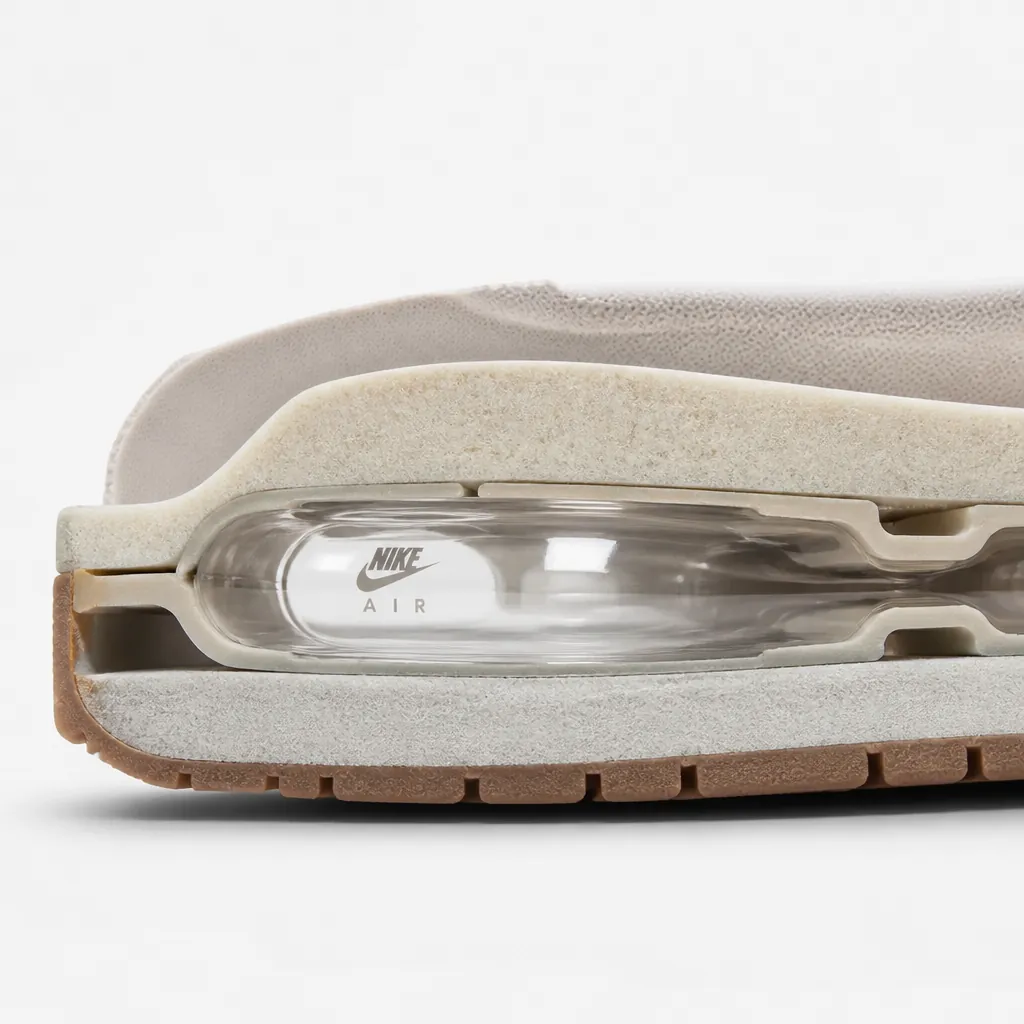 Technical cross-section diagram of Nike Air-Sole cushioning unit with visible air pocket and supportive foam layers